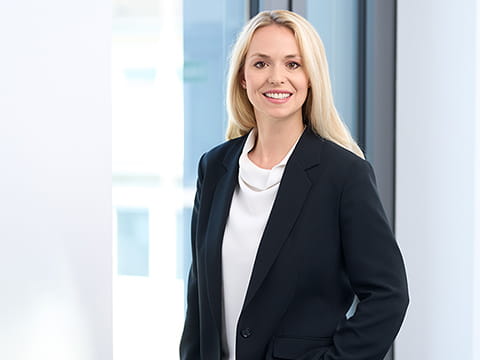 Carla Nelles, LL.M. (Amsterdam)