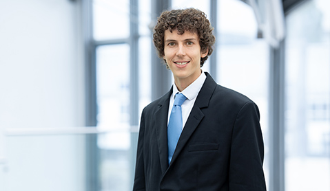 Julian Hallberg, LL.M. (King's College London)